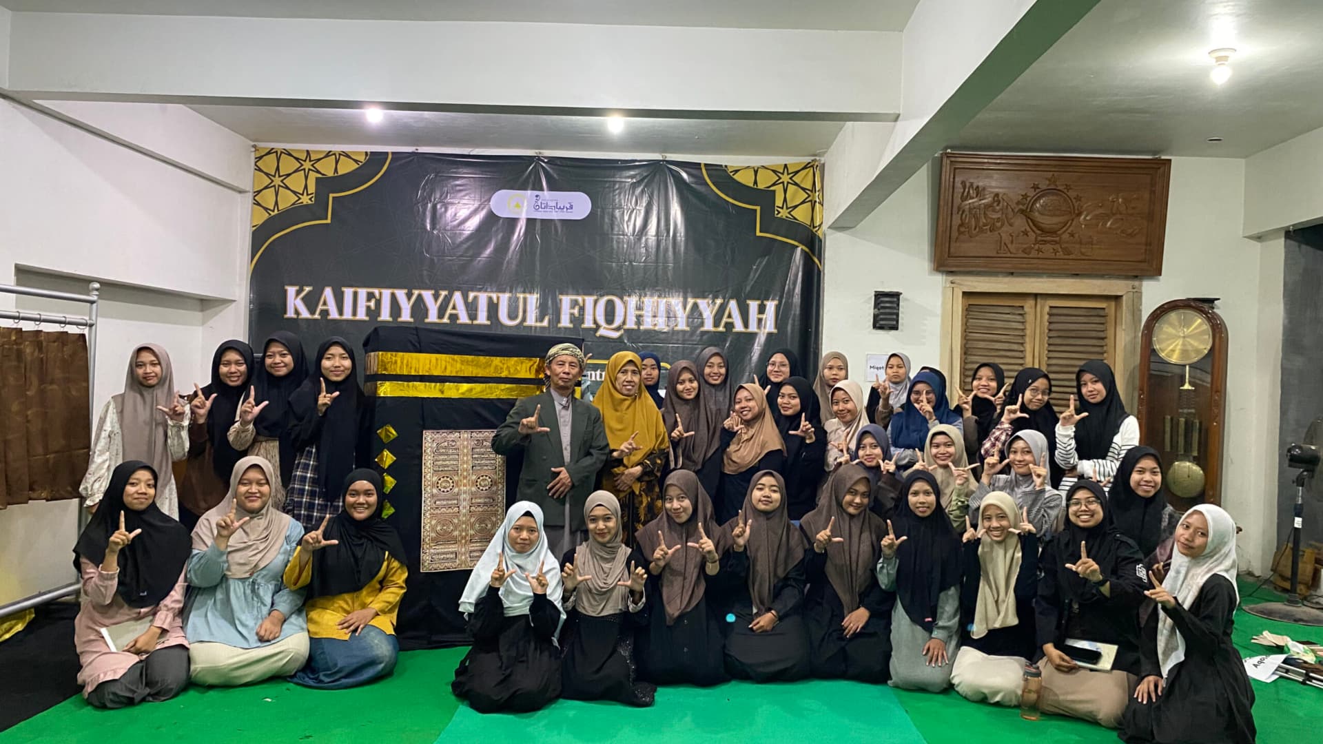 Gelar Manasik Haji, Pesantren Luhur Malang Dekatkan Santri Pada Suasana Mekkah