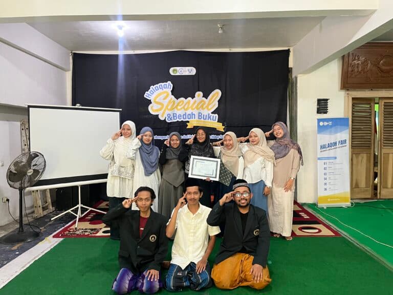 Persiapkan Mahasantri Jadi Orang Tua Hebat, Departemen Litbang Gelar Bedah Buku Pola Asuh Berbasis Islami Bersama Penulis Ahlul Ma’had